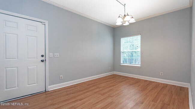 Building Photo - 3237 Mayflower St