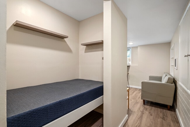 Building Photo - 3295 McKinley St