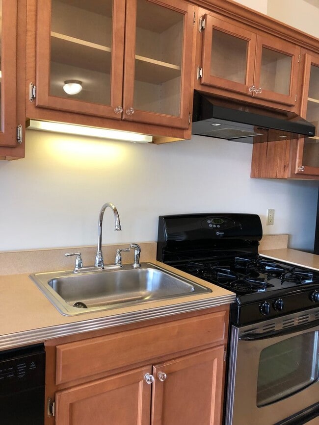 Building Photo - White Sulphur, LLC 165