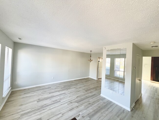 Building Photo - 3657 Smokey Chamber Dr