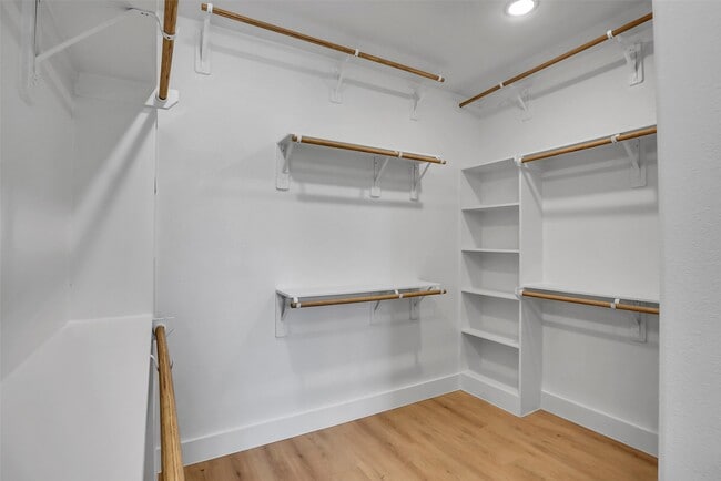 Building Photo - 4835 Paula St