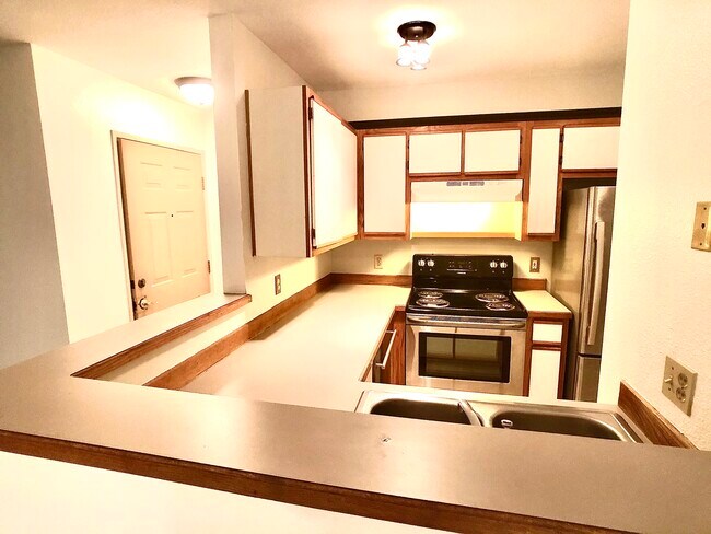 Kitchen - 20905 Fawn Ct