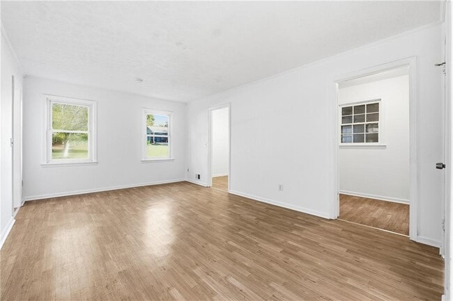 Building Photo - 6917 Laurel Wood Dr