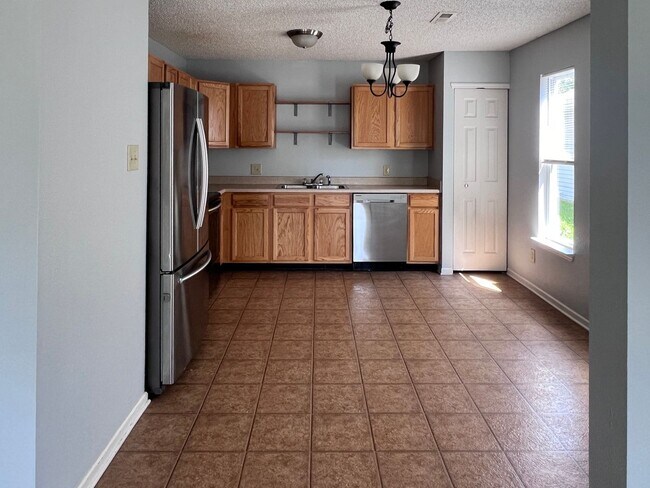 Building Photo - 2726 Chilton Dr