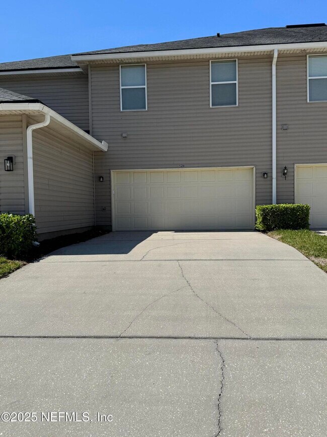 Building Photo - 528 Sherwood Oaks Dr