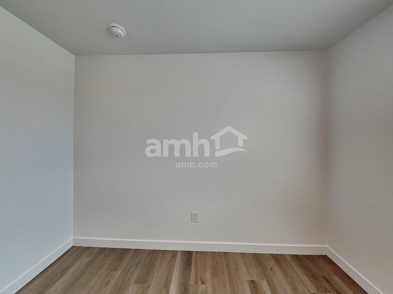 Building Photo - 7429 S Paseo Monte de Oro