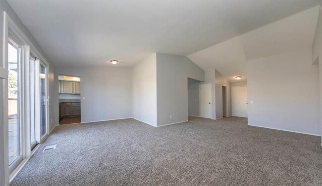 Building Photo - 2650 Fargo Way