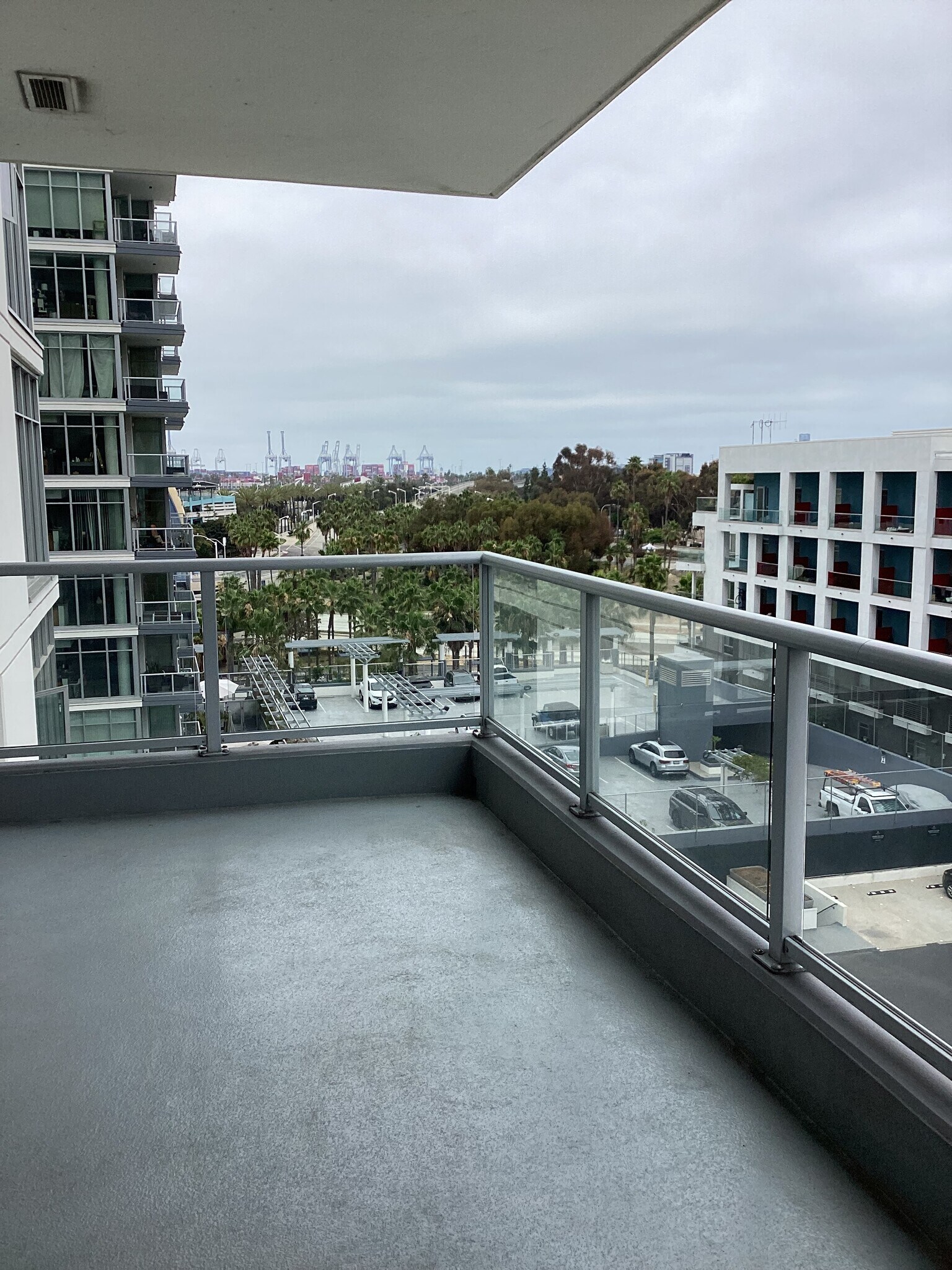 Building Photo - 400 W Ocean Blvd