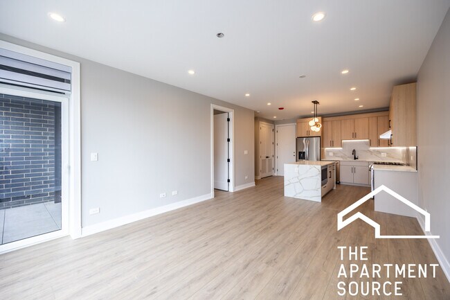 Primary Photo - 2354 W Polk St