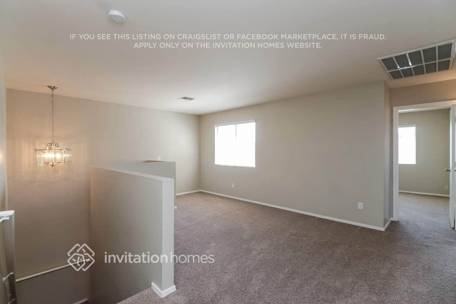 Building Photo - 2224 W Silver Creek Ln