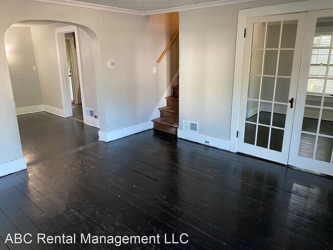 Building Photo - 3 br, 1 bath House - 312 Superior St