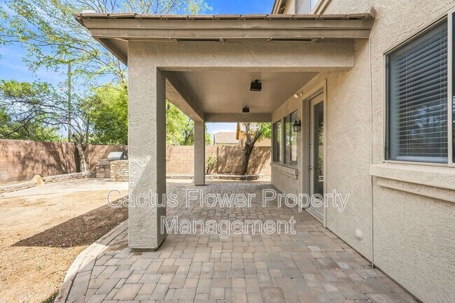 Building Photo - 3628 E Janelle Way