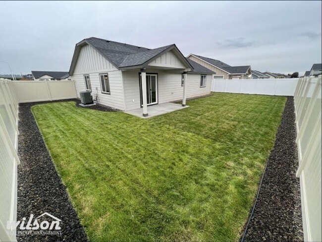 Building Photo - COMING SOON! 3bd/2ba House in West Valley!