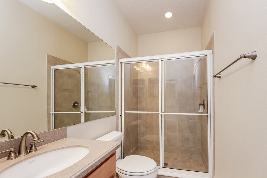 Building Photo - 5516 Cape Hatteras Dr