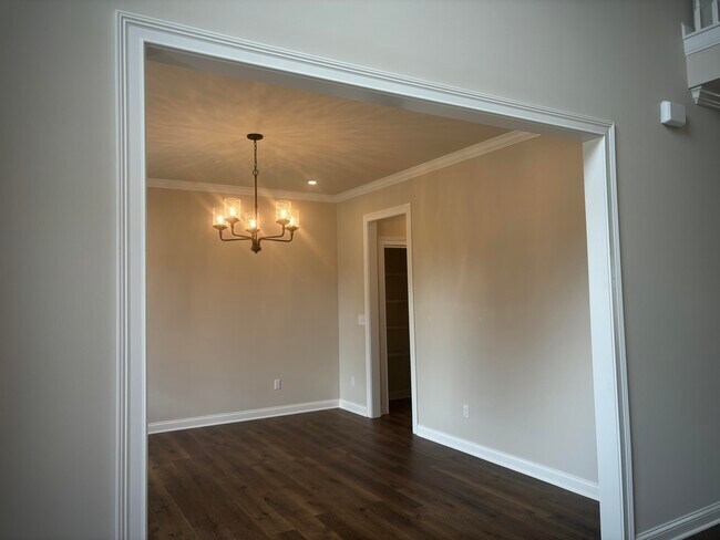 Building Photo - 2737 Sullivans Trce