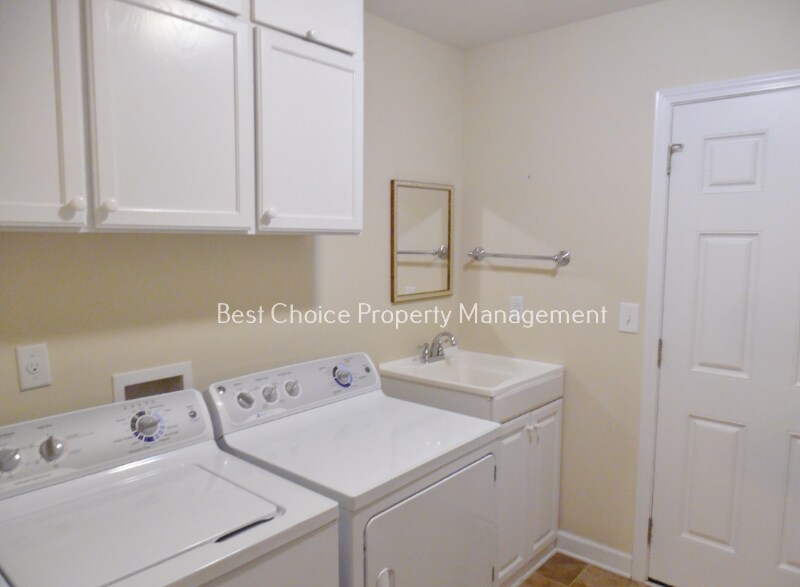 Building Photo - 2 Autumn Creek Way