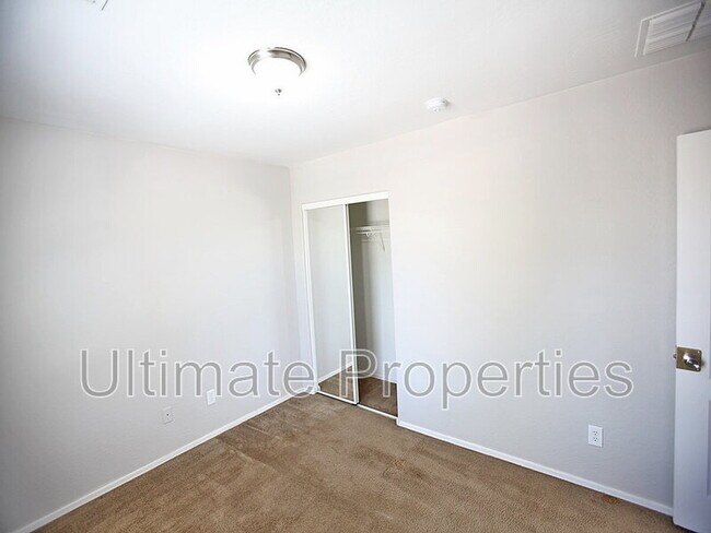 Building Photo - 8759 W Washington St