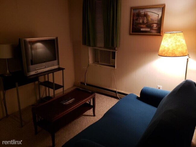 Building Photo - 117 Wilkes St