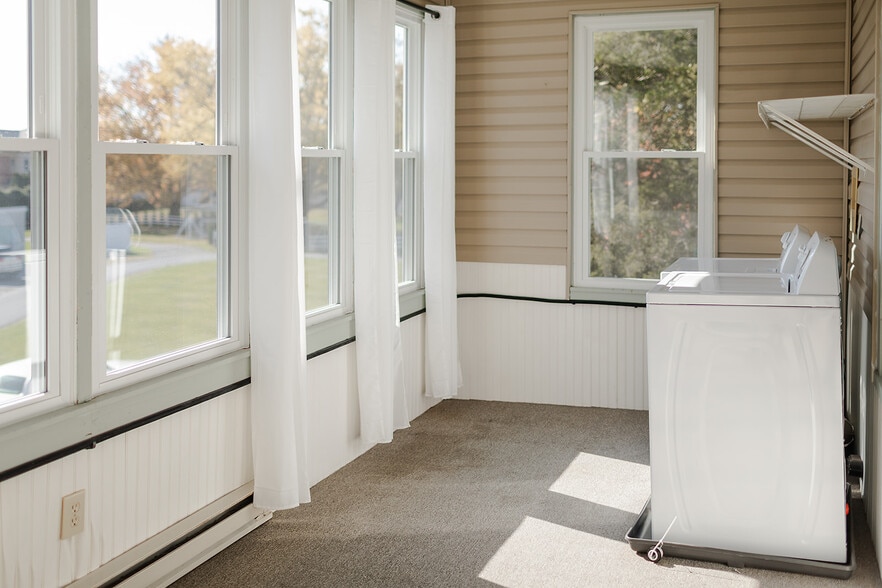 Building Photo - 6018 Carpenter St