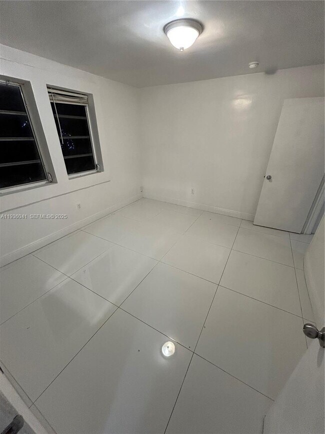 Building Photo - 551 NW 41st St