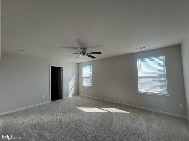 Building Photo - 35 Signal Knob Cottage Dr