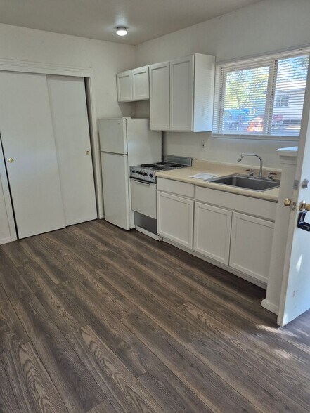 Primary Photo - Arrowhead