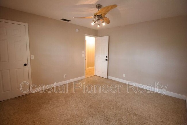 Building Photo - 1817 Laurence Ct