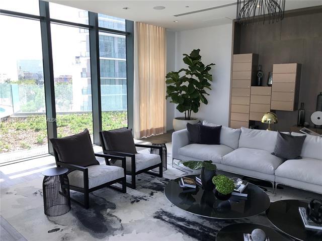 Building Photo - 650 NE 32nd St