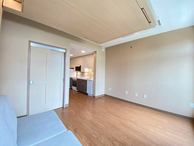 Building Photo - 83 Hanover St