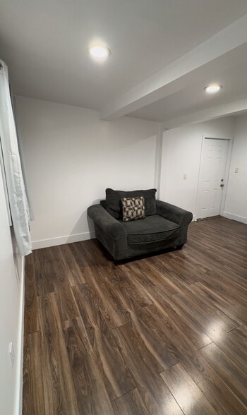 Building Photo - 12981 Branford St