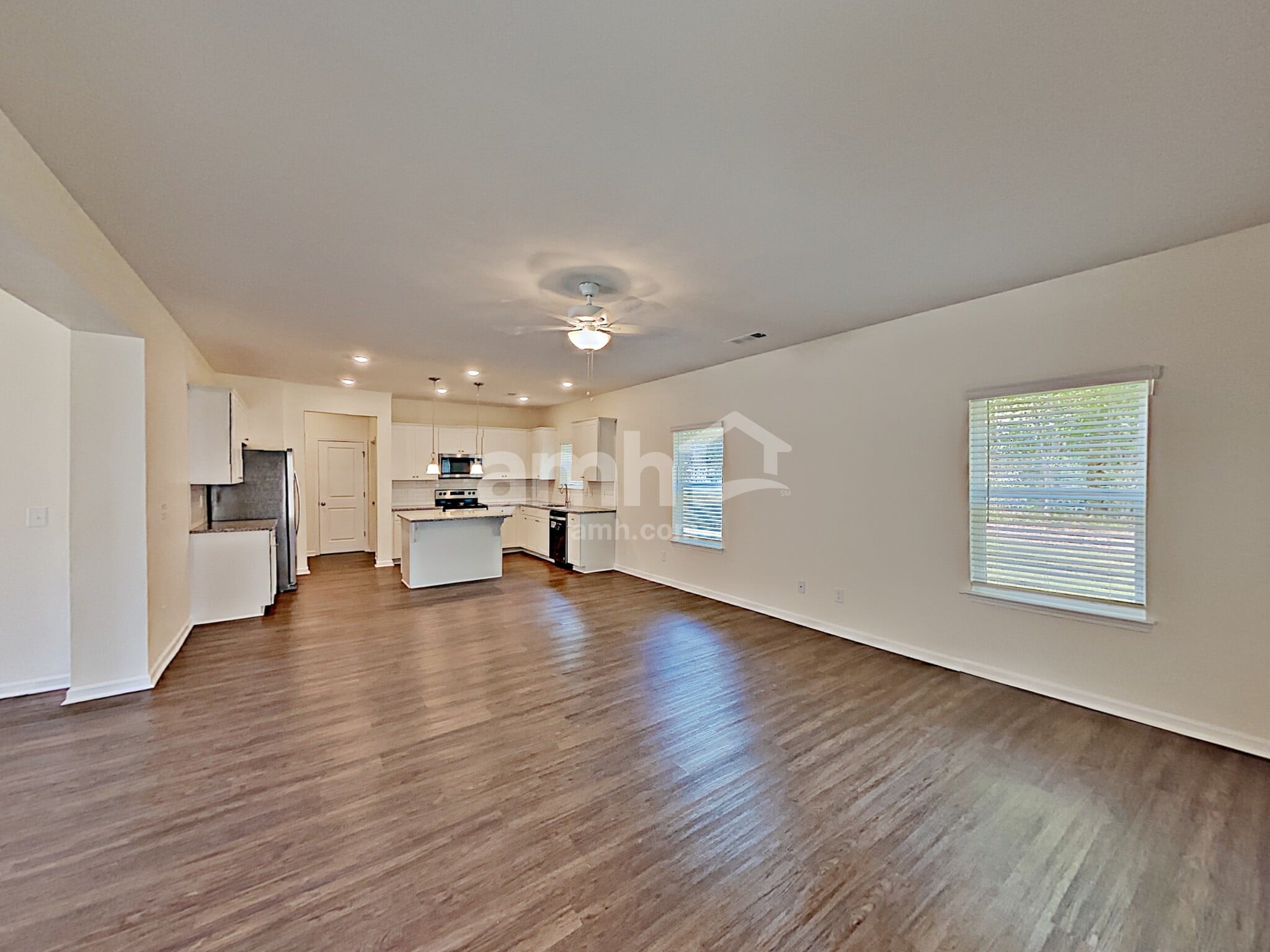 Building Photo - 505 Camp dr