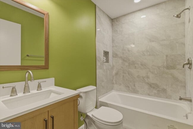 Building Photo - 1710 Tyvale Ct