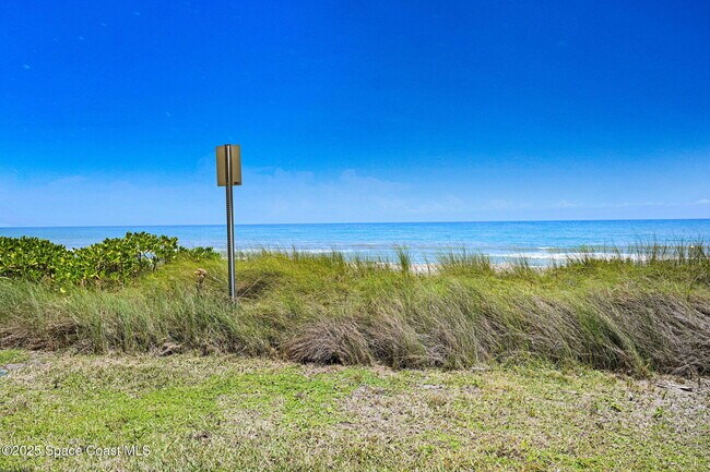 Building Photo - 199 Jimmy Buffett Mem Hwy
