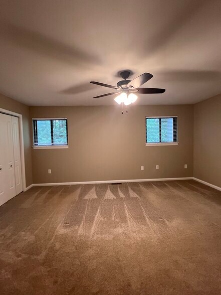Building Photo - 94 Briarview Cir