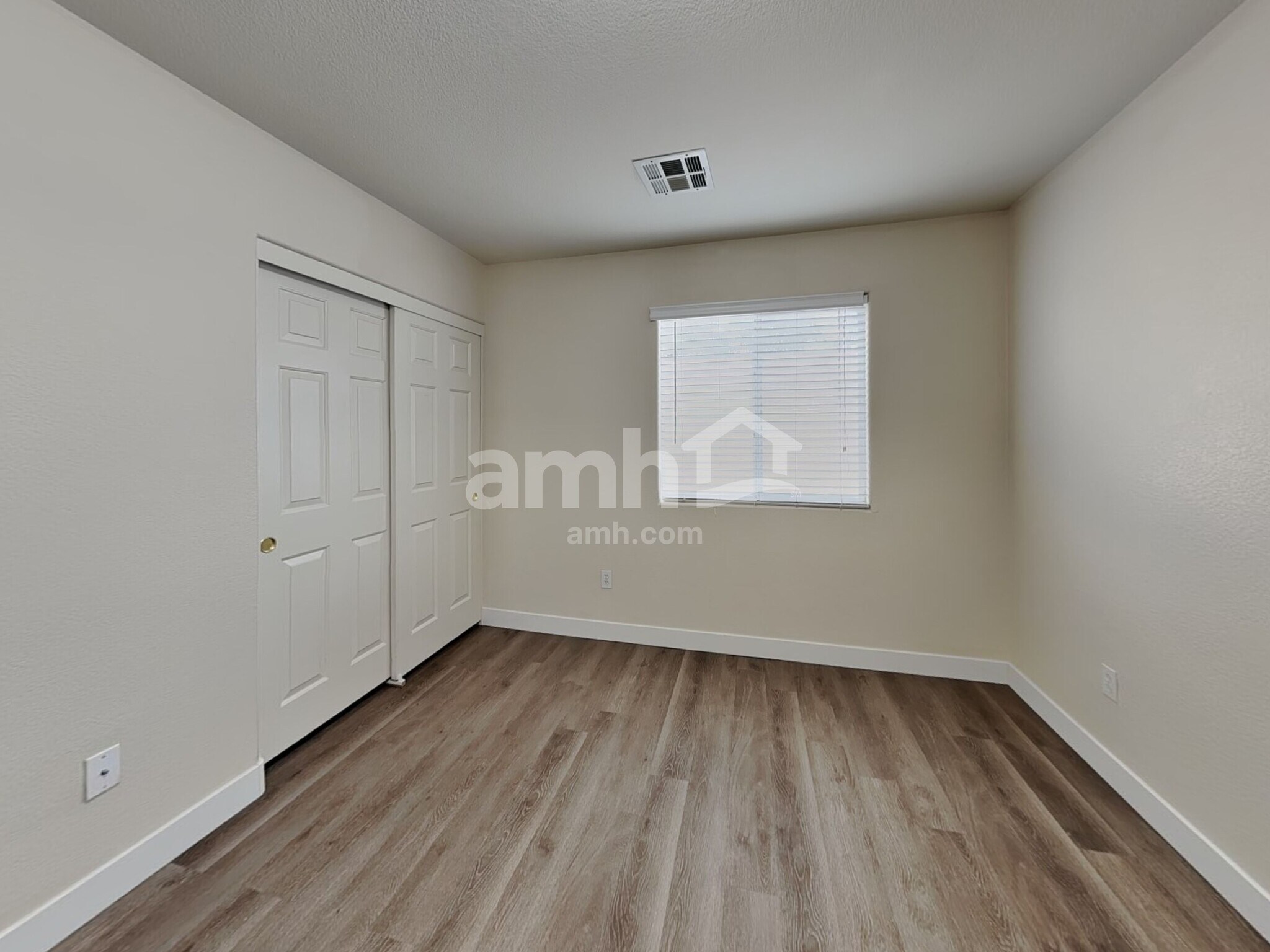 Building Photo - 3810 Shimmering Creek Ave