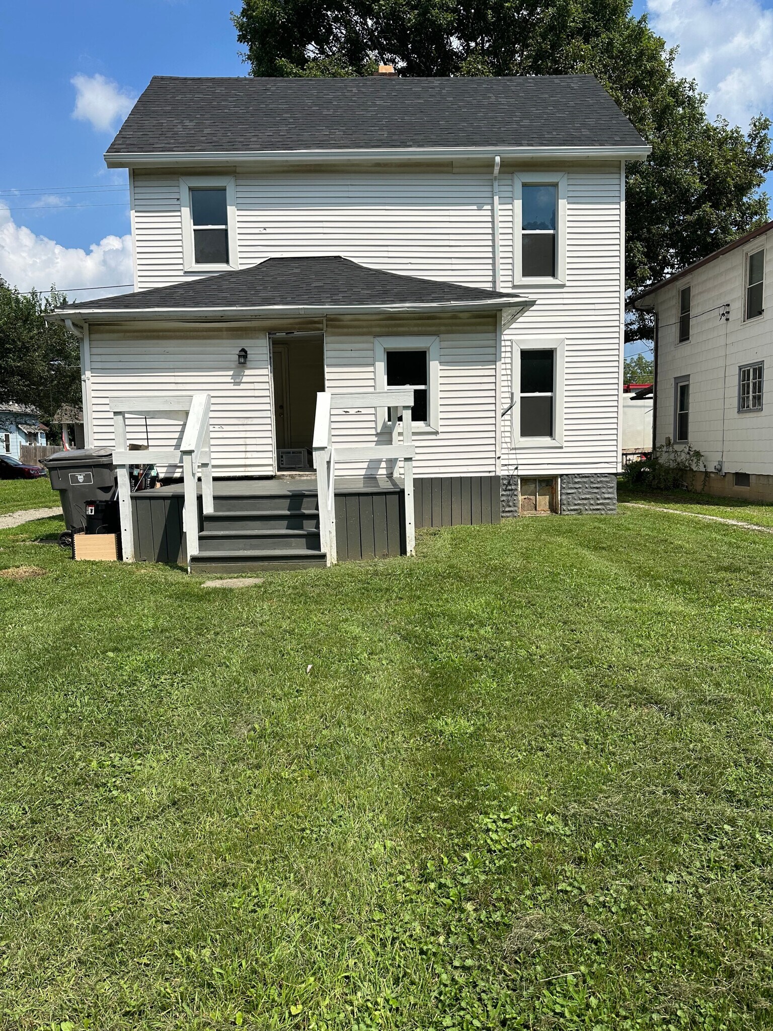 Building Photo - 514 S Metcalf St