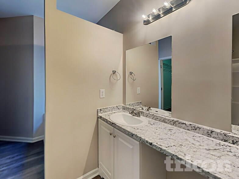 Building Photo - 164 Autry Ave