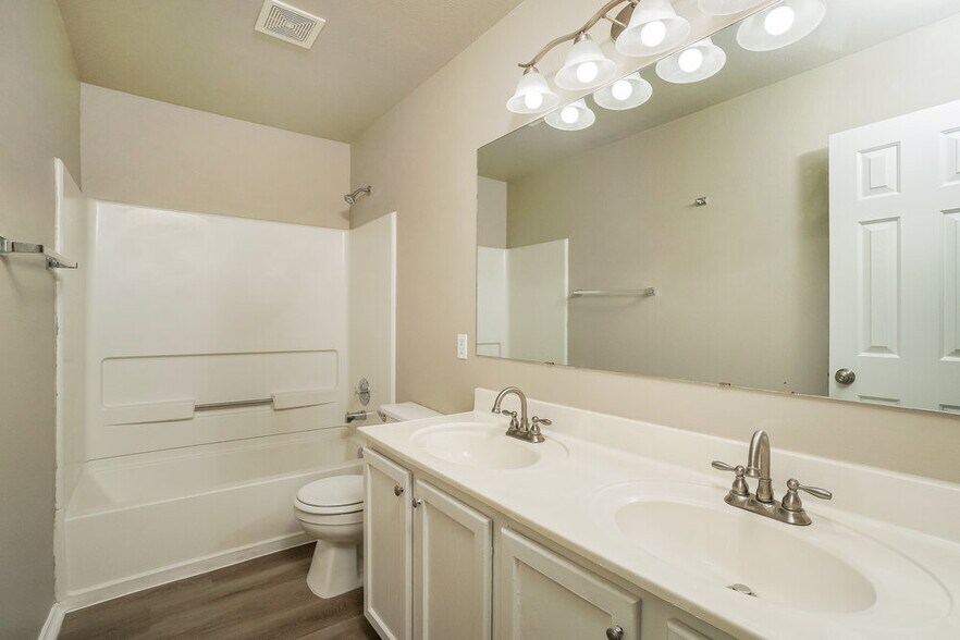 Building Photo - 12642 Sunny Wonder