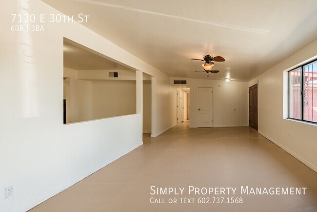 Building Photo - 4 bedroom 2 bath main house with a 2 bed 1...