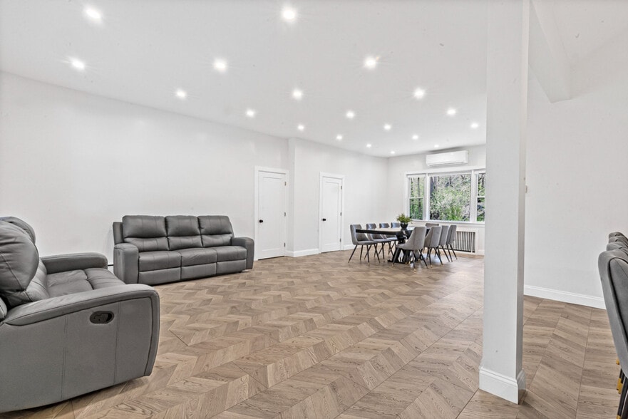 Building Photo - 3 Coleman St