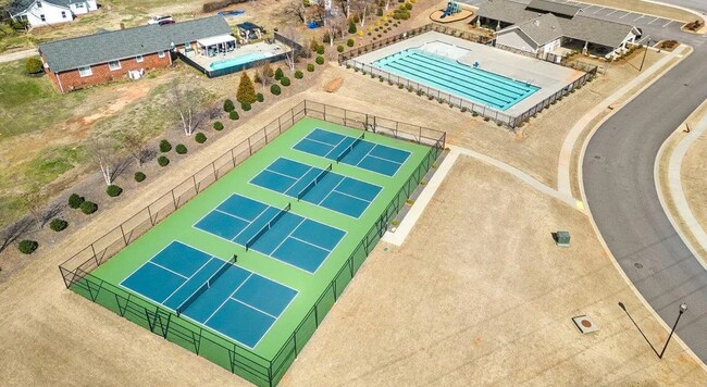 Building Photo - 25 Planters Pl