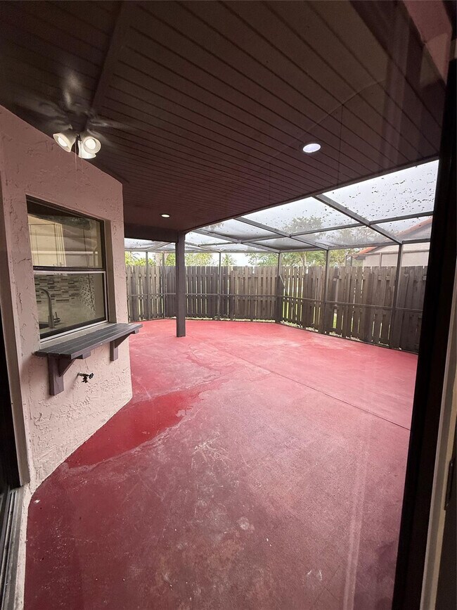 Building Photo - 14925 SW 48th Terrace