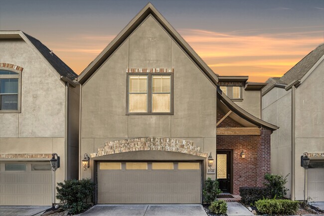 Building Photo - 5749 Larkin St