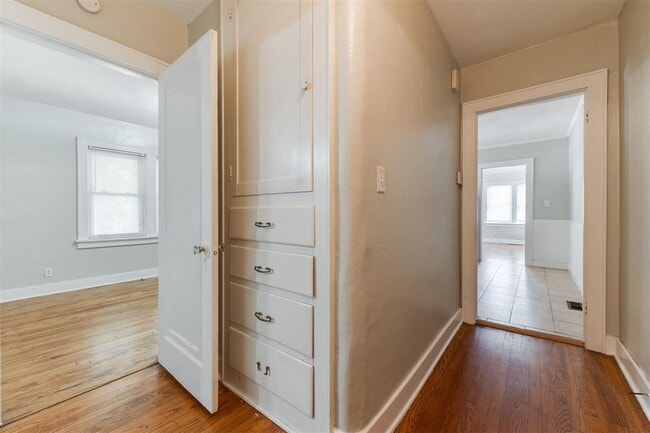 Building Photo - 2833 NW 22nd St