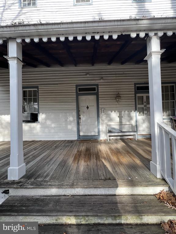 Building Photo - 1 Breakneck Rd