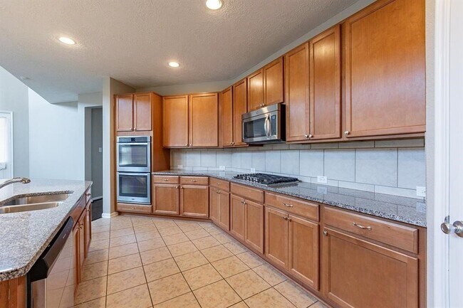 Building Photo - 28639 Cranford Sage Ln