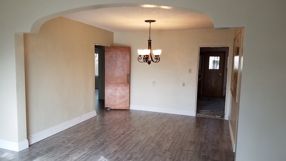 Dining room off kitchen - 512 S Flower St