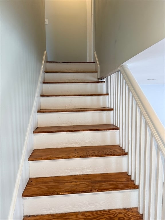 Building Photo - 20 Chestnut St