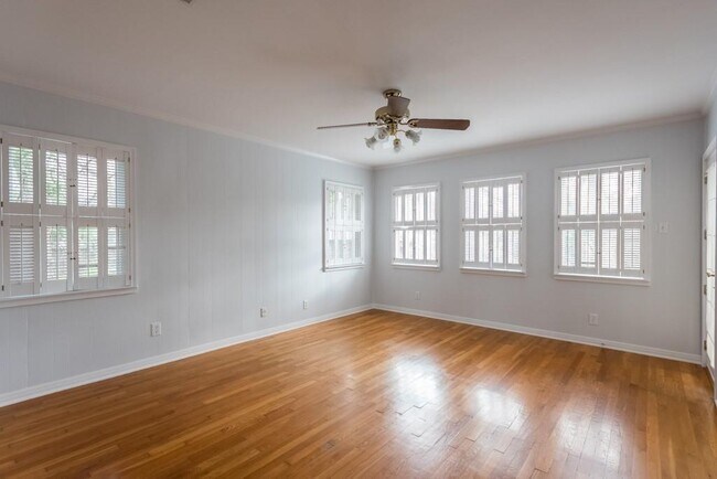 Building Photo - 1023 Ellingson Ln