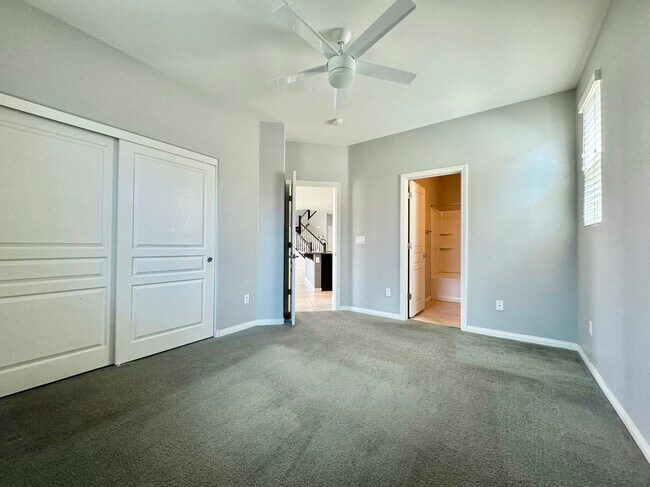 Building Photo - 10544 Pembroke Bay St